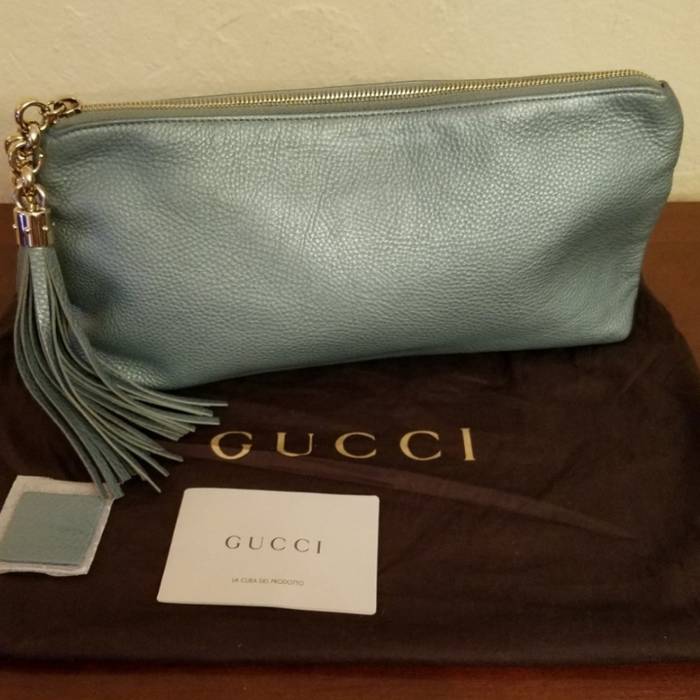 Gucci Metallic Sienna Clutch gold zipper